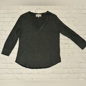 VGUC Wildfox Charcoal Gray 3/4 Sleeve Soft Waffle Top (Women’s SM/Med)